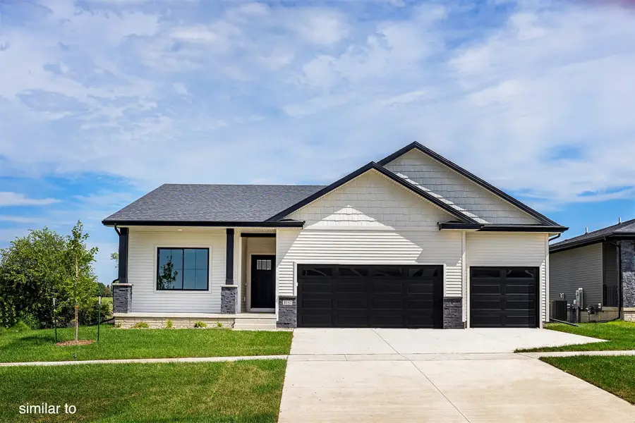 702 Walker Circle, Polk City, IA 50226 - #2