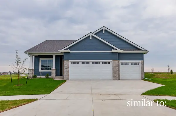 701 Walker Circle, Polk City, IA 50226