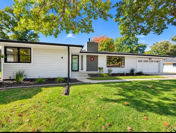 2720 Beverly Drive, Urbandale, IA 50322