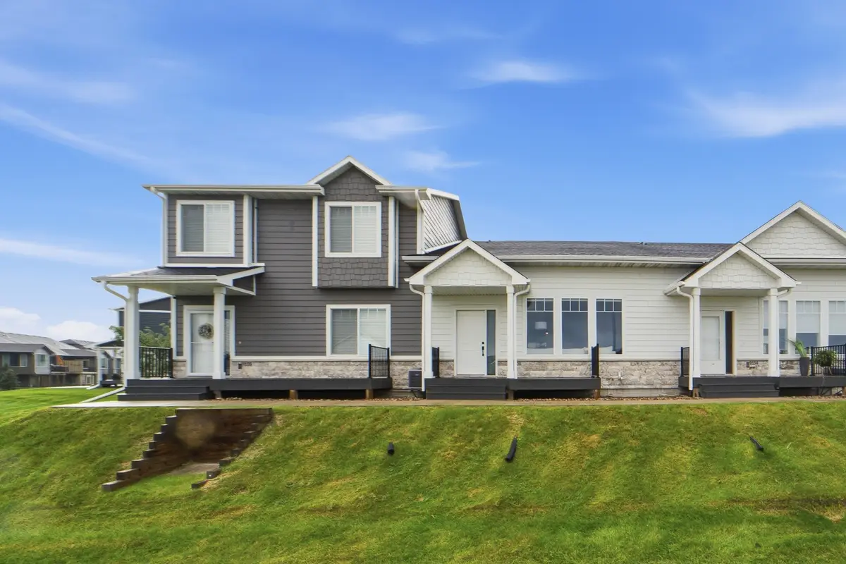 9106 Spring Crest Lane, West Des Moines, IA 50266 - #1
