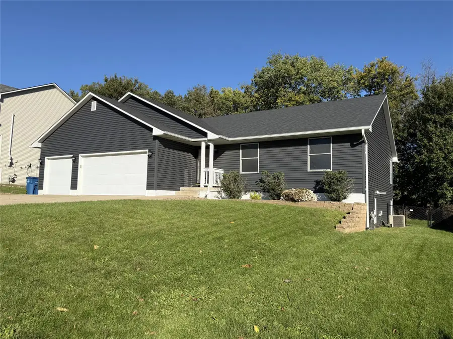 4113 Bayview Court, Des Moines, IA 50320 - #2
