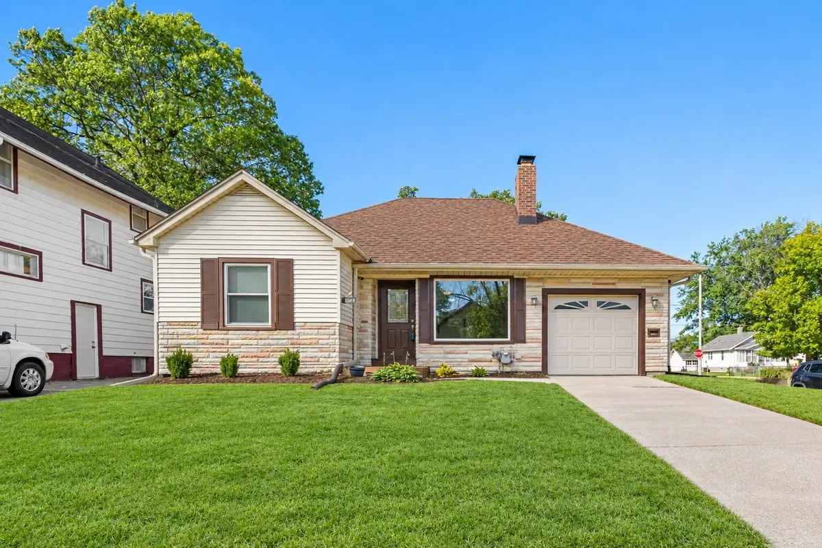 3124 E 7th Street, Des Moines, IA 50316 - #1