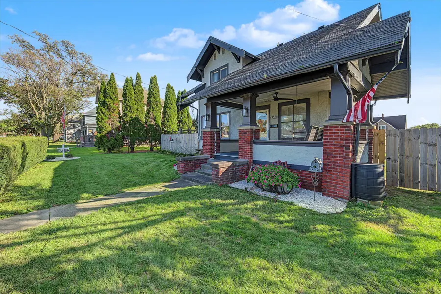 1021 1st Avenue W, Newton, IA 50208 - #2