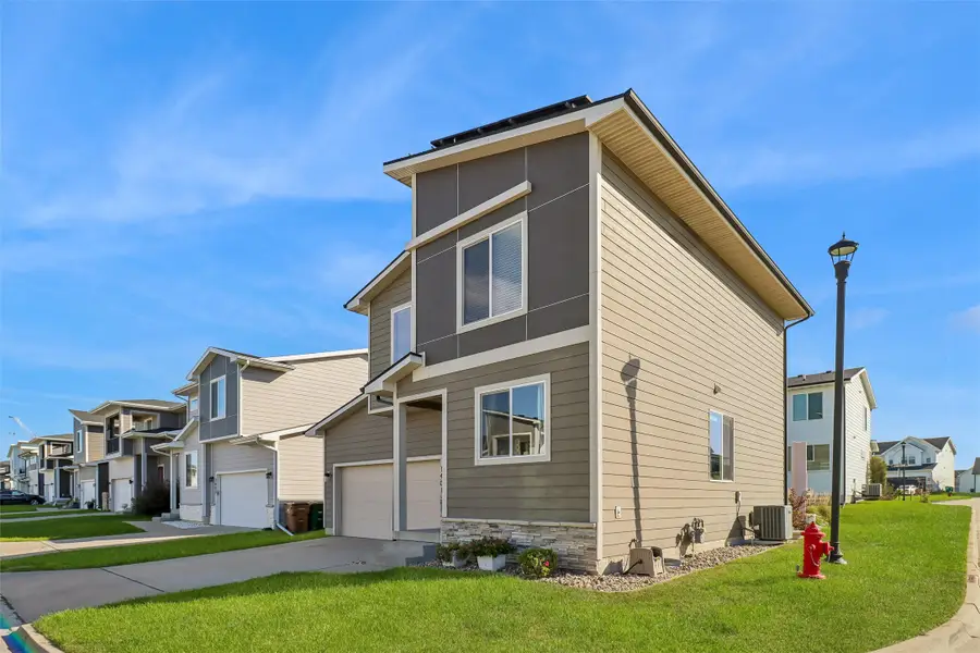1401 NE Polk Drive, Grimes, IA 50111 - #2