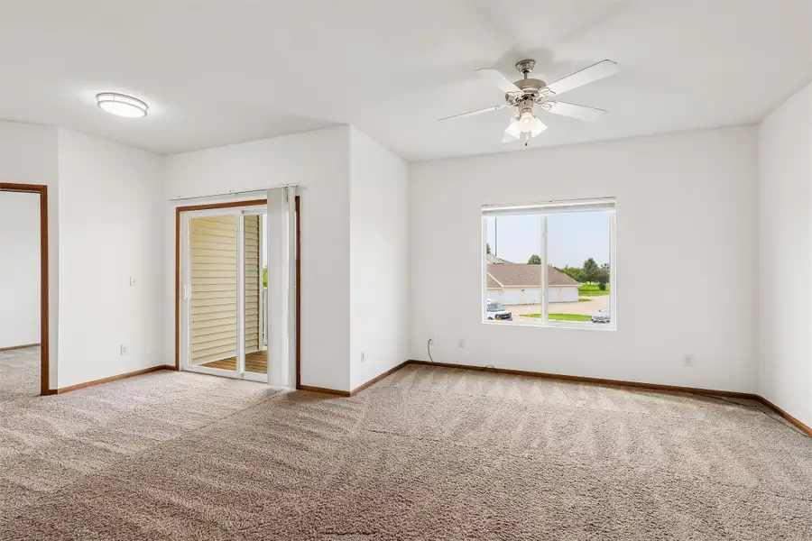 1825 SW White Birch Circle #3, Ankeny, IA 50023 - #2