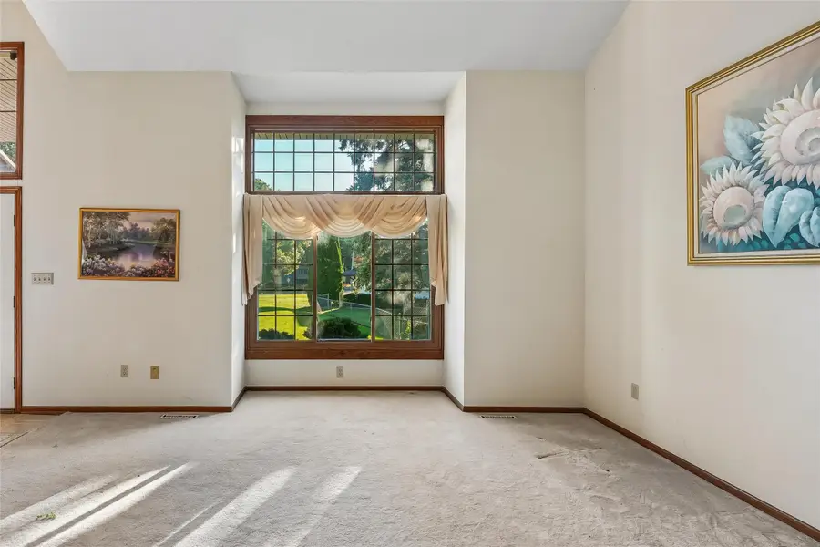 404 N Hickory Boulevard, Pleasant Hill, IA 50327 - #3