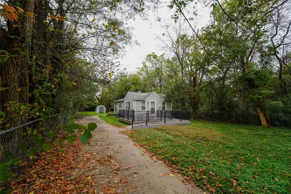 3126 Maury Street, Des Moines, IA 50317