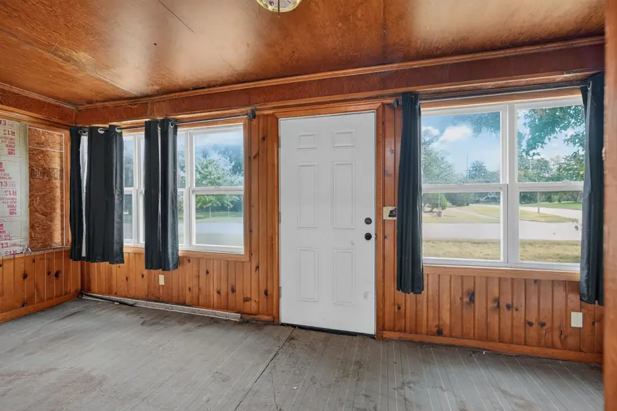 107 15th Street, Dallas Center, IA 50063 - #3