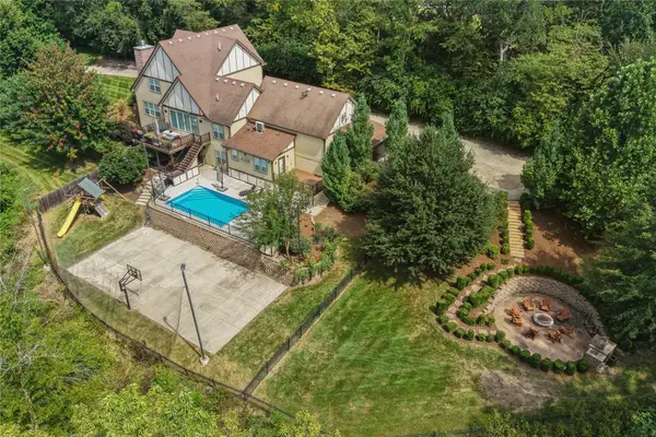 924 Briar Ridge, West Des Moines, IA 50265