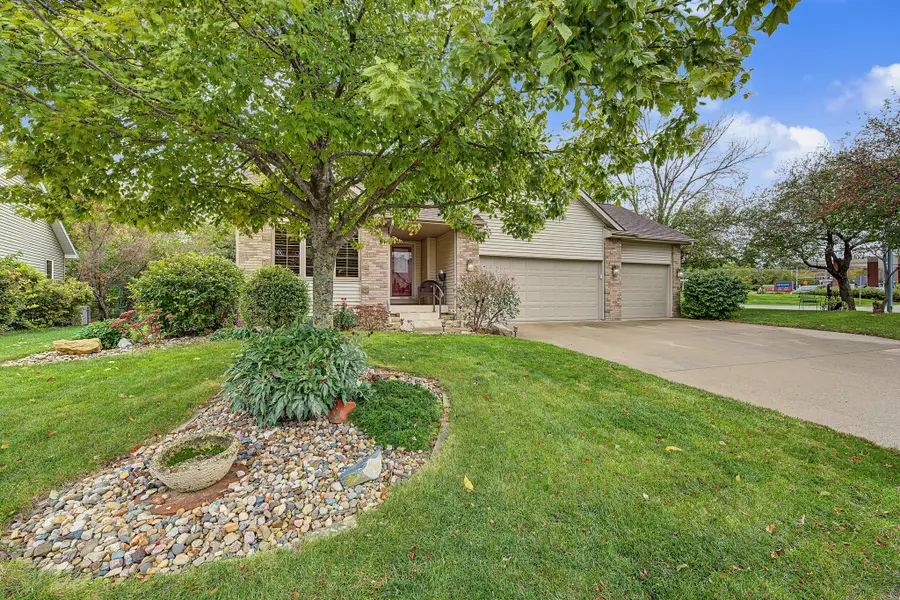 4601 154th Street, Urbandale, IA 50323 - #2