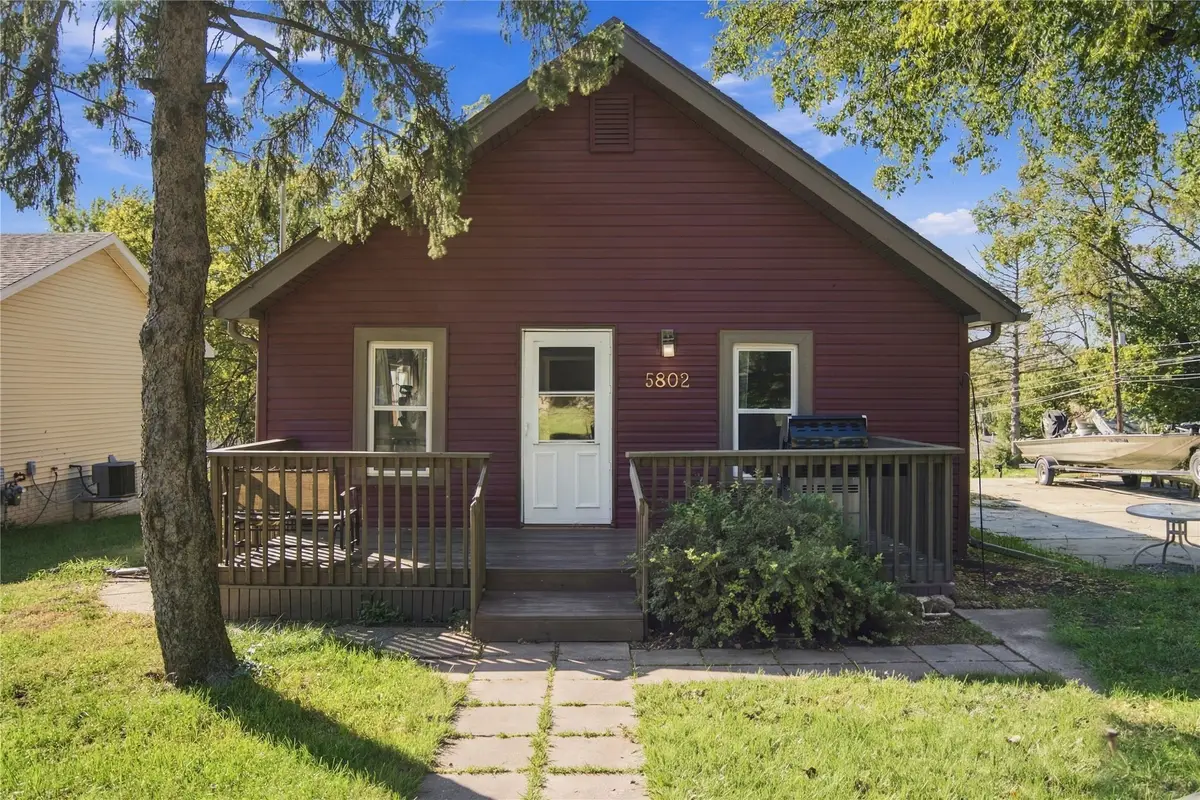 5802 SW 3rd Street, Des Moines, IA 50315 - #1