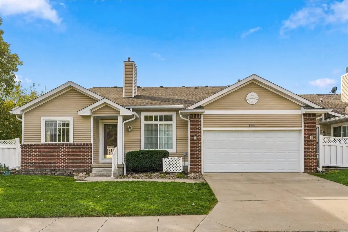 9504 Fir Lane, Johnston, IA 50131 - #1