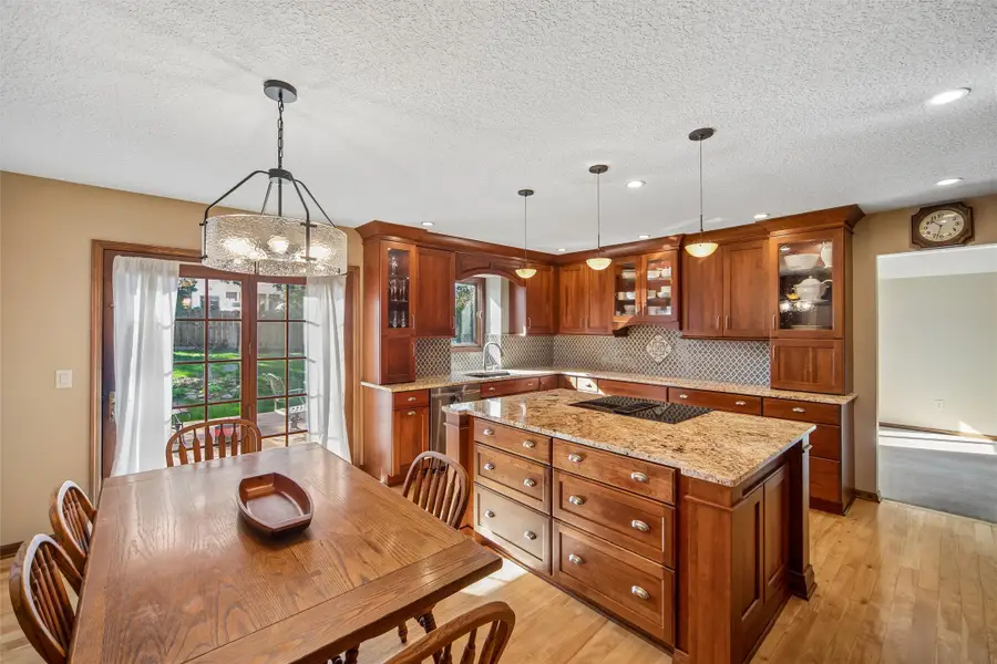 7024 Holcomb Avenue, Urbandale, IA 50322 - #2