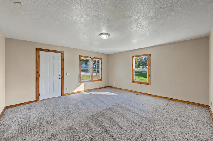 801 E 1st Avenue, Indianola, IA 50125 - #3
