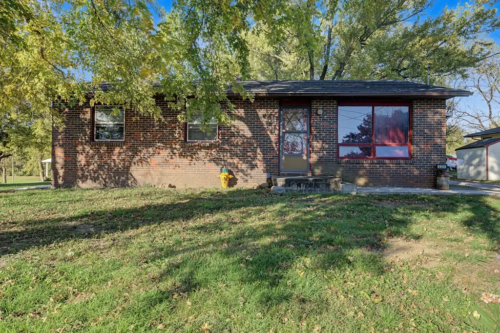 330 N Duncan Street, Hartford, IA 50118 - #1