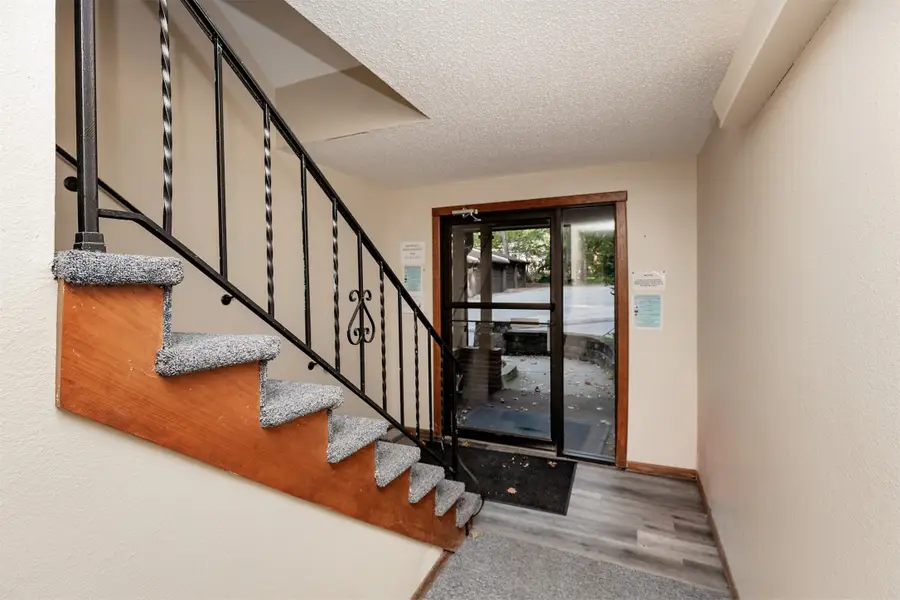 1235 66th Street #14, Windsor Heights, IA 50324 - #3