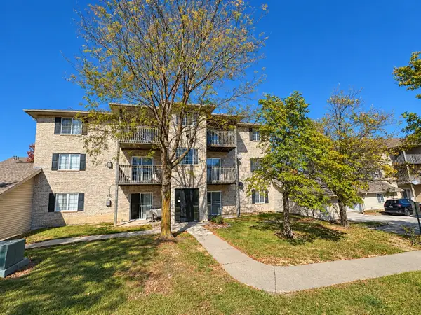 10121 Sutton Drive #10, Urbandale, IA 50322