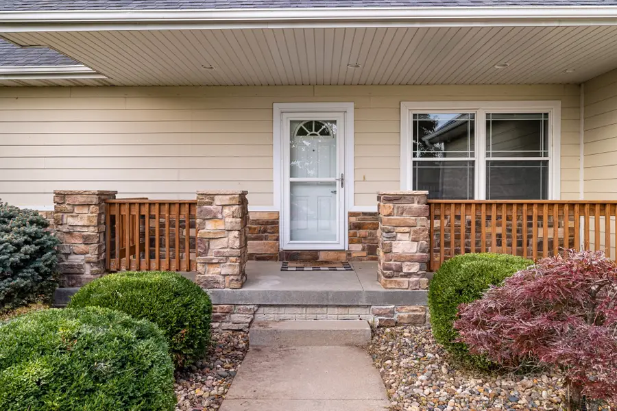 10435 Stonecrest Drive, Johnston, IA 50131 - #2