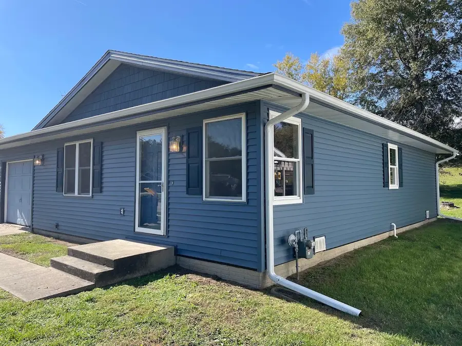 72 Brook Circle, Pella, IA 50219 - #2