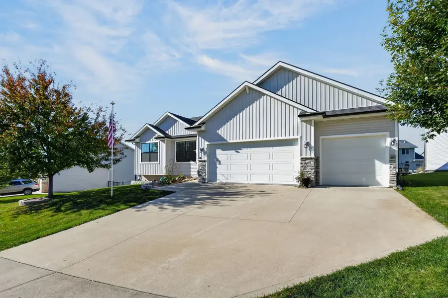 309 Braeburn Drive, Norwalk, IA 50211 - #2