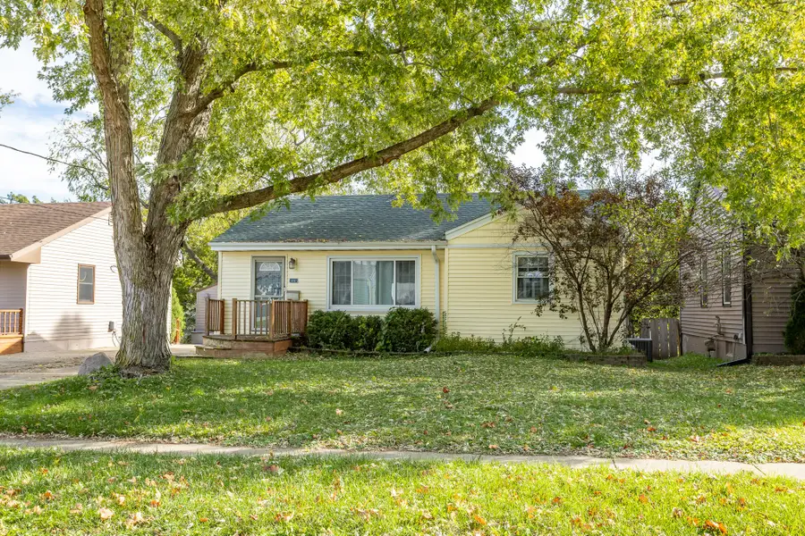 2717 57th Street, Des Moines, IA 50310 - #2