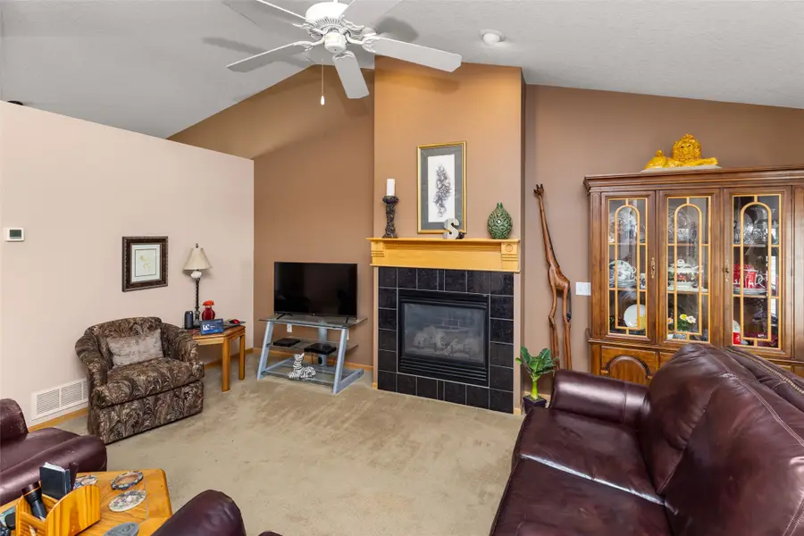 995 SE Rosewood Drive, Waukee, IA 50263 - #2