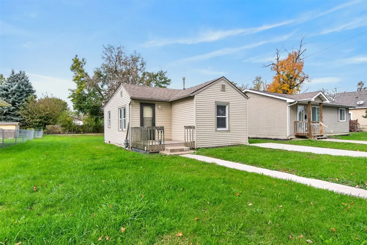 2222 E 24th Street, Des Moines, IA 50317 - #1