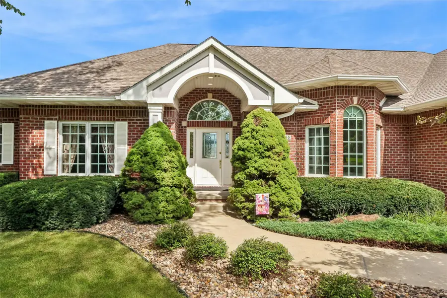 765 SE Southbranch Drive, Waukee, IA 50263 - #2