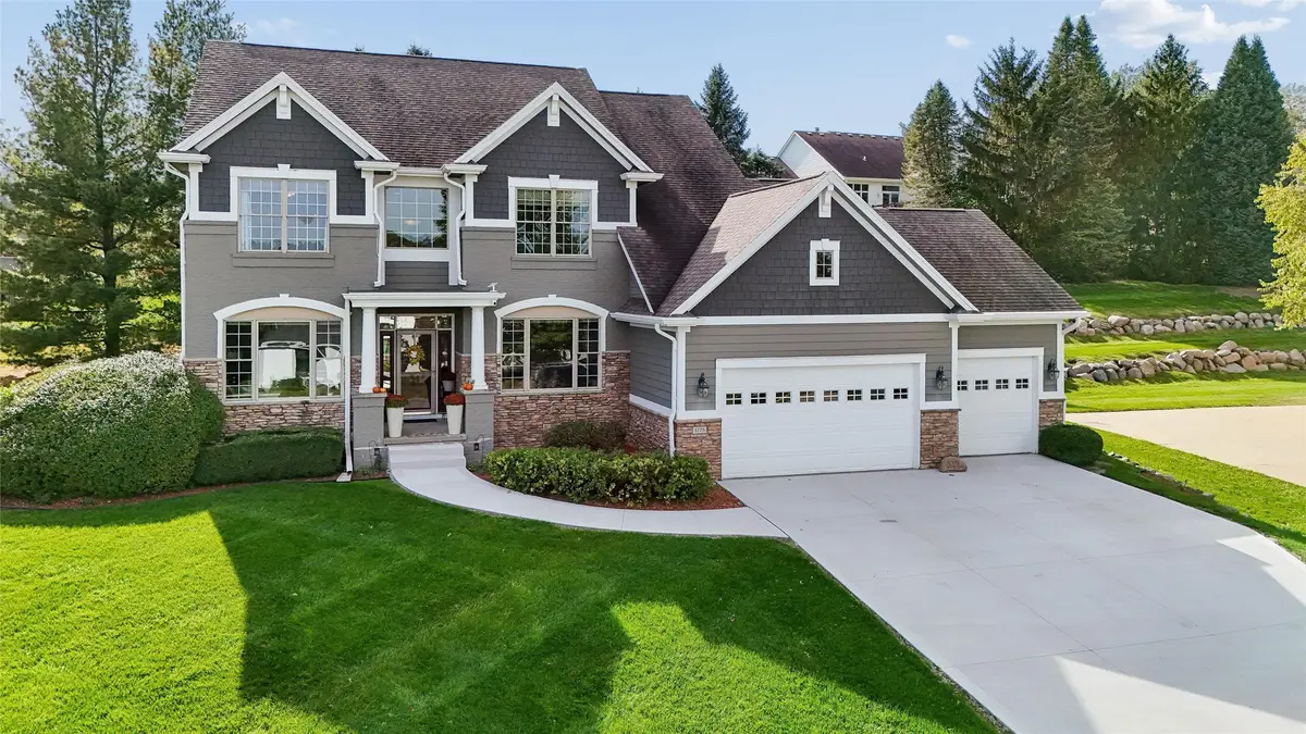 1775 Burr Oaks Drive, West Des Moines, IA 50266 - #1