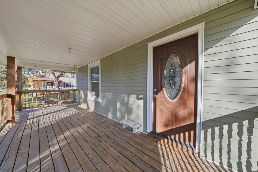1722 W 2nd Street, Perry, IA 50220 - #3