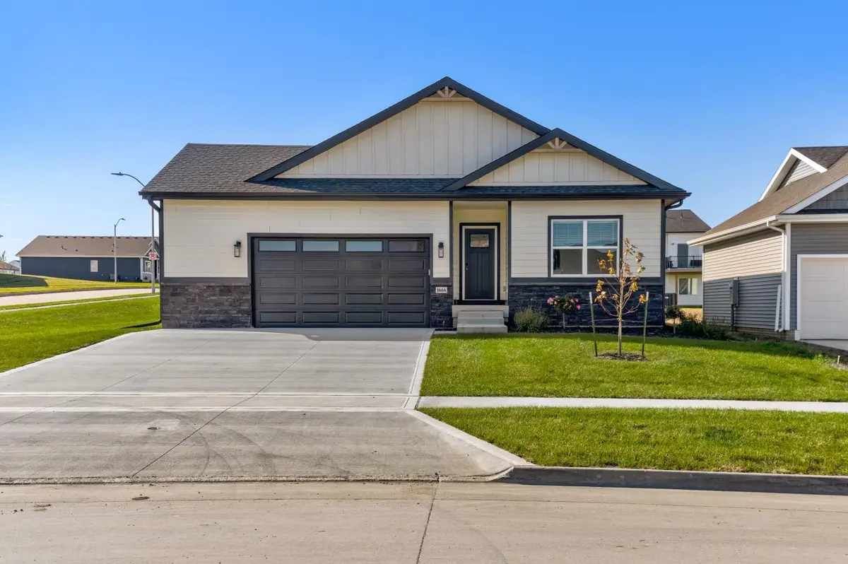 1666 22nd Avenue Se, Altoona, IA 50009 - #1
