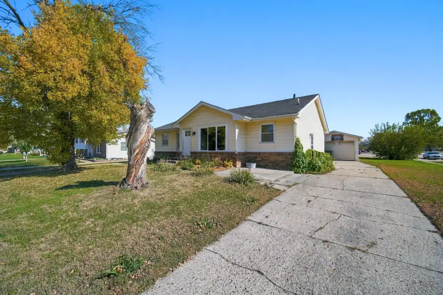 1201-1203 NW Linden Street, Ankeny, IA 50023 - #2