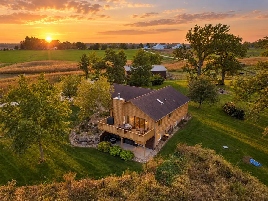 1271 Bayard Avenue, Pella, IA 50219 - #3