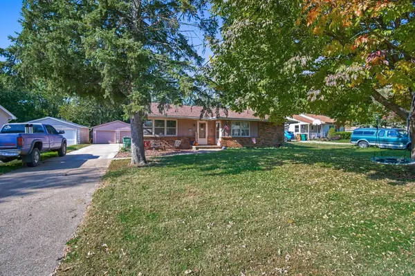 1590 and 1592 NW 80th Street, Clive, IA 50325