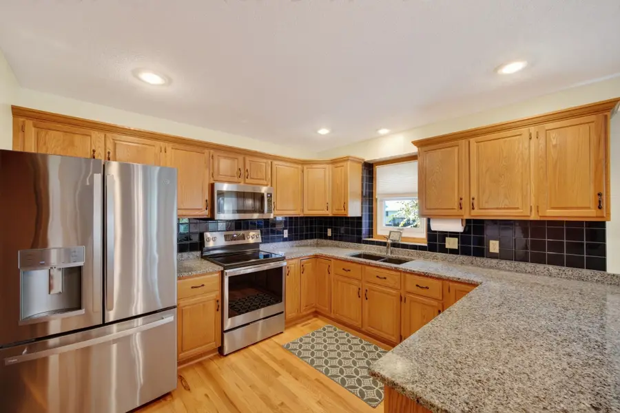 5632 Kensington Circle, Johnston, IA 50131 - #3