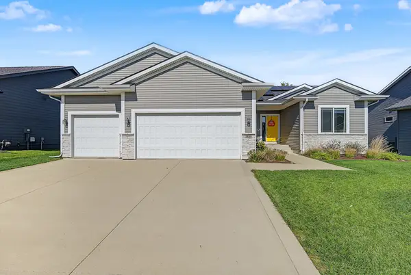 3459 Grand Valley Drive, West Des Moines, IA 50265