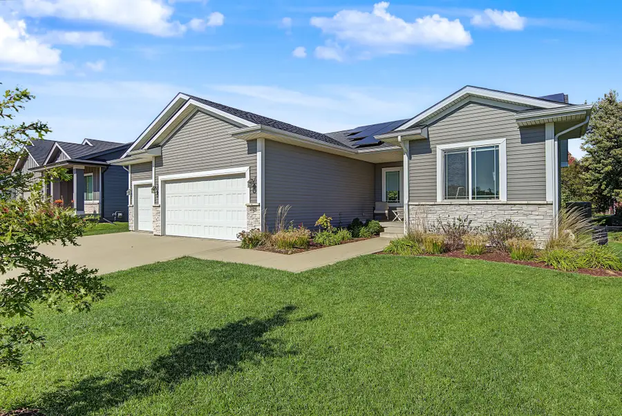 3459 Grand Valley Drive, West Des Moines, IA 50265 - #2