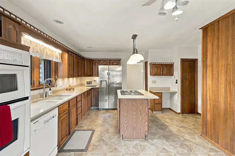 1909 48th Street, Des Moines, IA 50310 - #2
