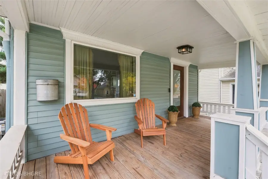 1517 E 9th Street, Des Moines, IA 50316 - #3