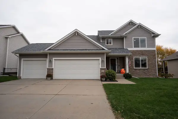 3619 Brook Run Drive, Des Moines, IA 50317