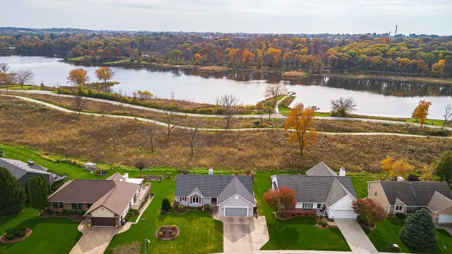 2555 E Leach Avenue, Des Moines, IA 50320 - #3