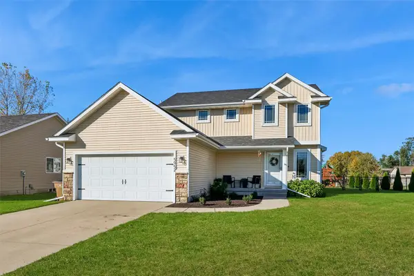 5952 NW 50th Street, Johnston, IA 50131