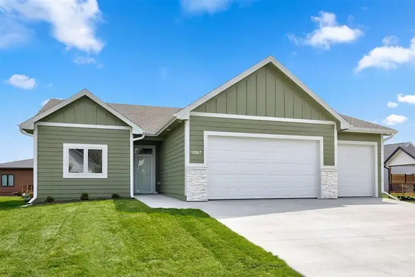 9067 Tatum Drive, West Des Moines, IA 50266