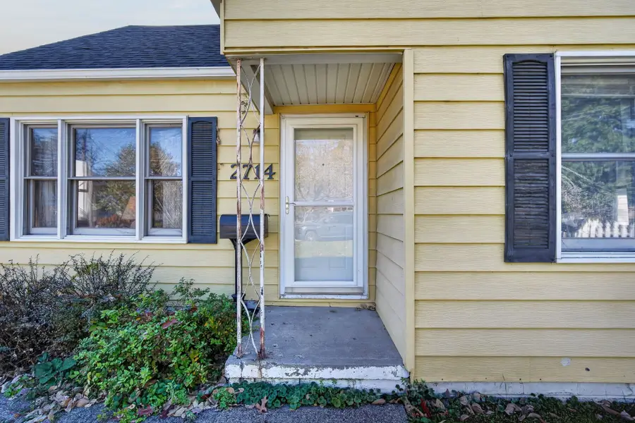 2714 Adams Avenue, Des Moines, IA 50310 - #2