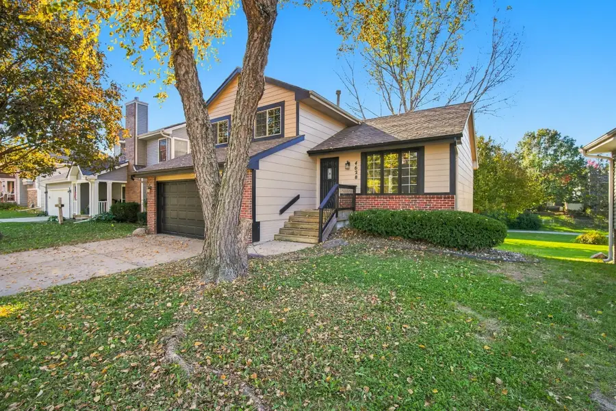 4628 Westwood Drive, West Des Moines, IA 50265 - #2
