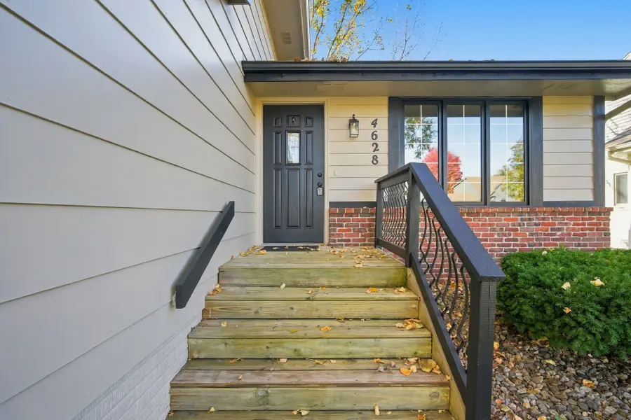4628 Westwood Drive, West Des Moines, IA 50265 - #3