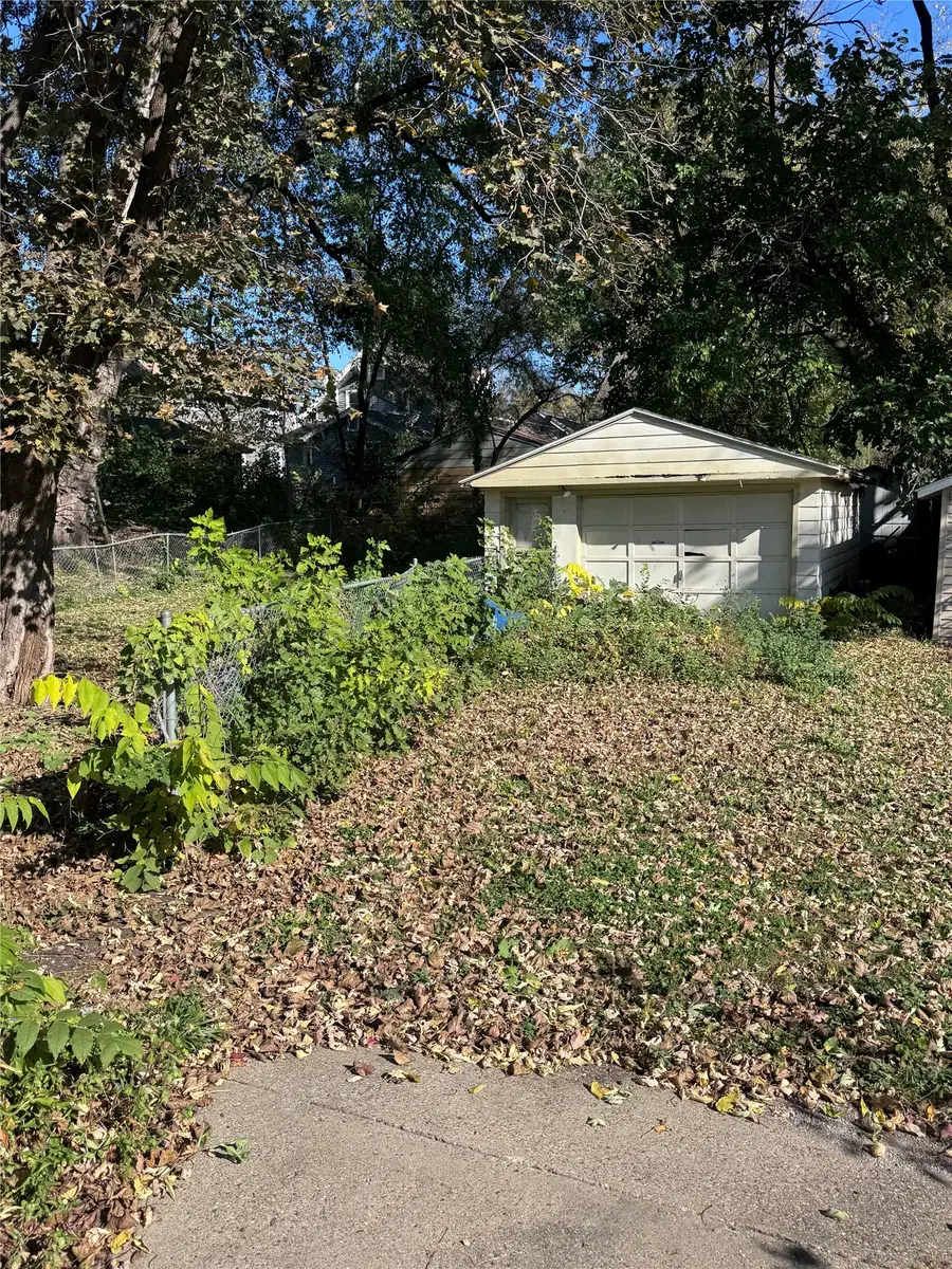 2313 Amherst Street, Des Moines, IA 50313 - #3