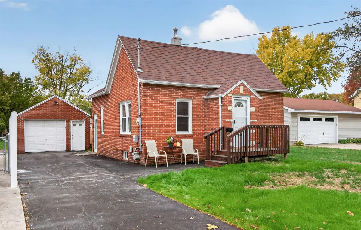 908 13th Street, West Des Moines, IA 50265 - #1