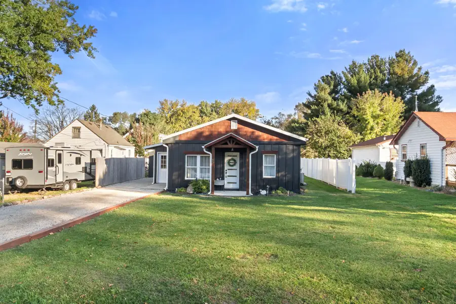 65 NW 44th Avenue, Des Moines, IA 50313 - #2