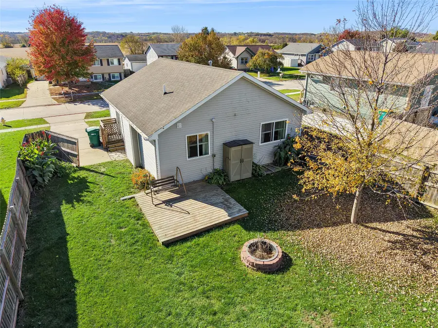 308 W 18th Place, Indianola, IA 50125 - #2